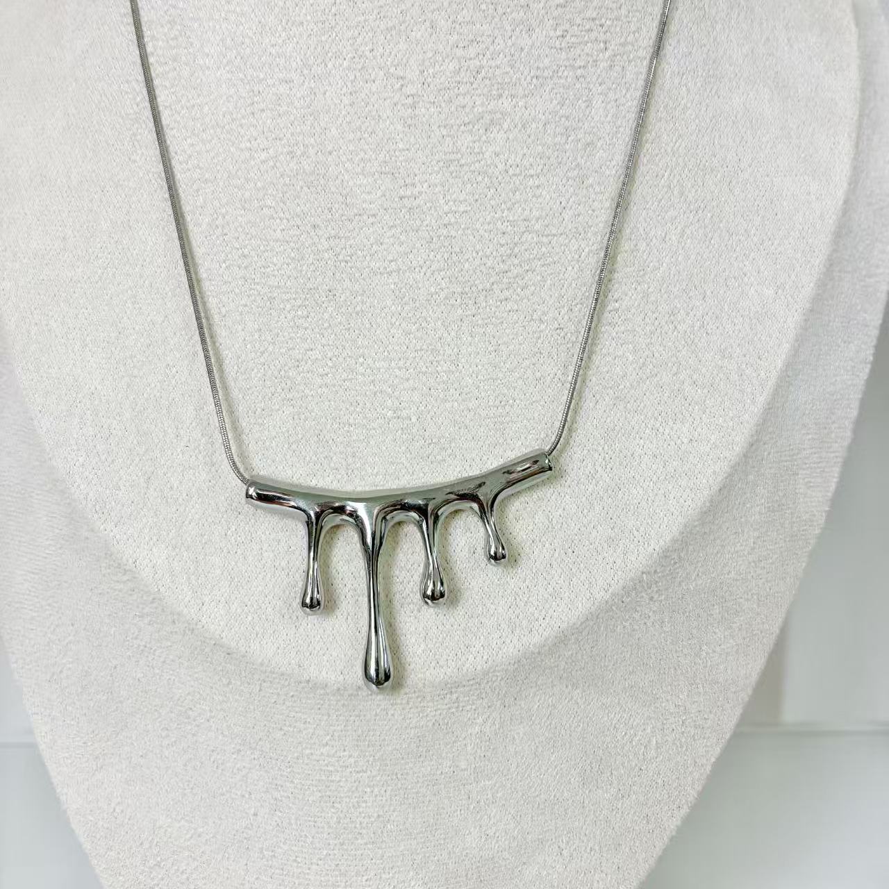 (C249)Collana con ciondolo punto luce in acciaio inox