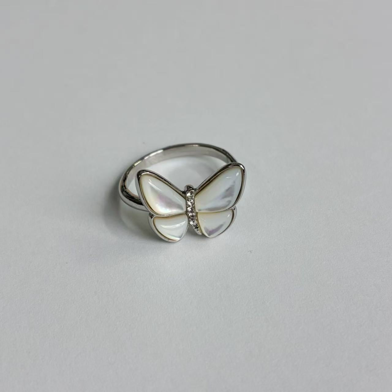 Anello Farfalla in Madreperla – Acciaio Inossidabile