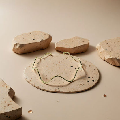 (C304)Collana semirigida ondulata