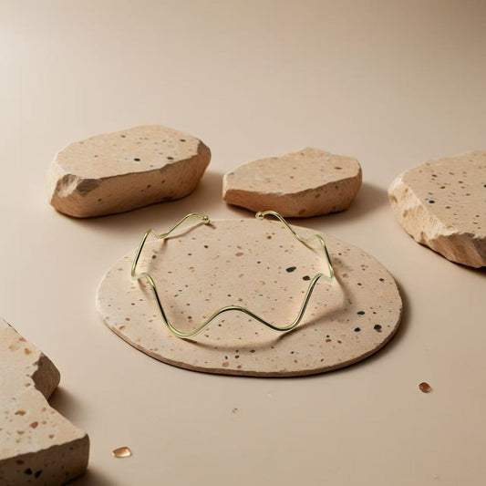 (C304)Collana semirigida ondulata