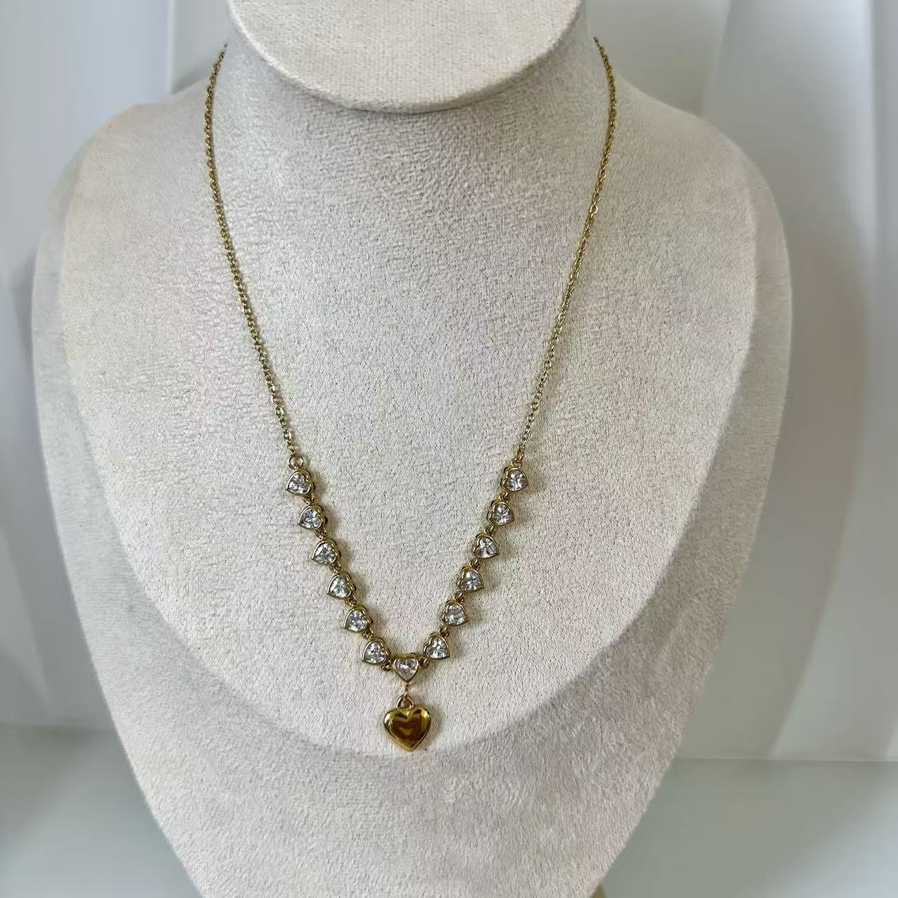 （C086) COLLANA CATENA IN ACCIAIO INOX | Chain necklace in stainless steel