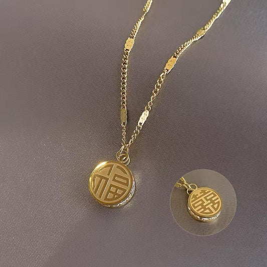 Collana con ciondolo rotondo traforato FU