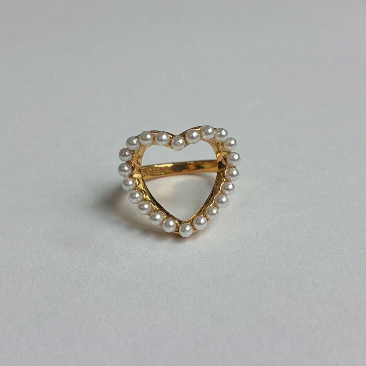 Anello Cuore con Perline – Acciaio Inossidabile Oro