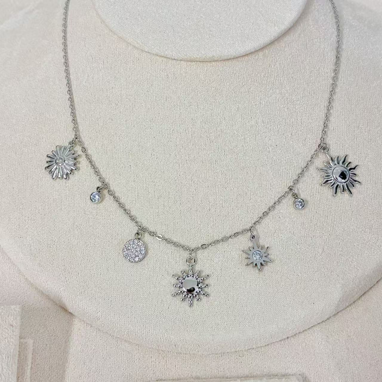 Collana “Sole e Luna”