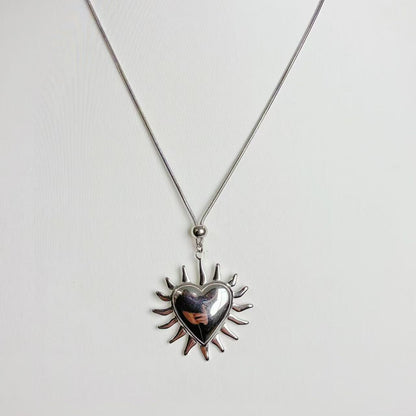 Collana “Cuore di Sole” – Energia Dorata &amp; Eleganza Radiosa