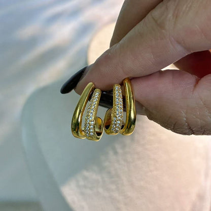 Orecchini “Doppia Luce” – L’incontro delle linee