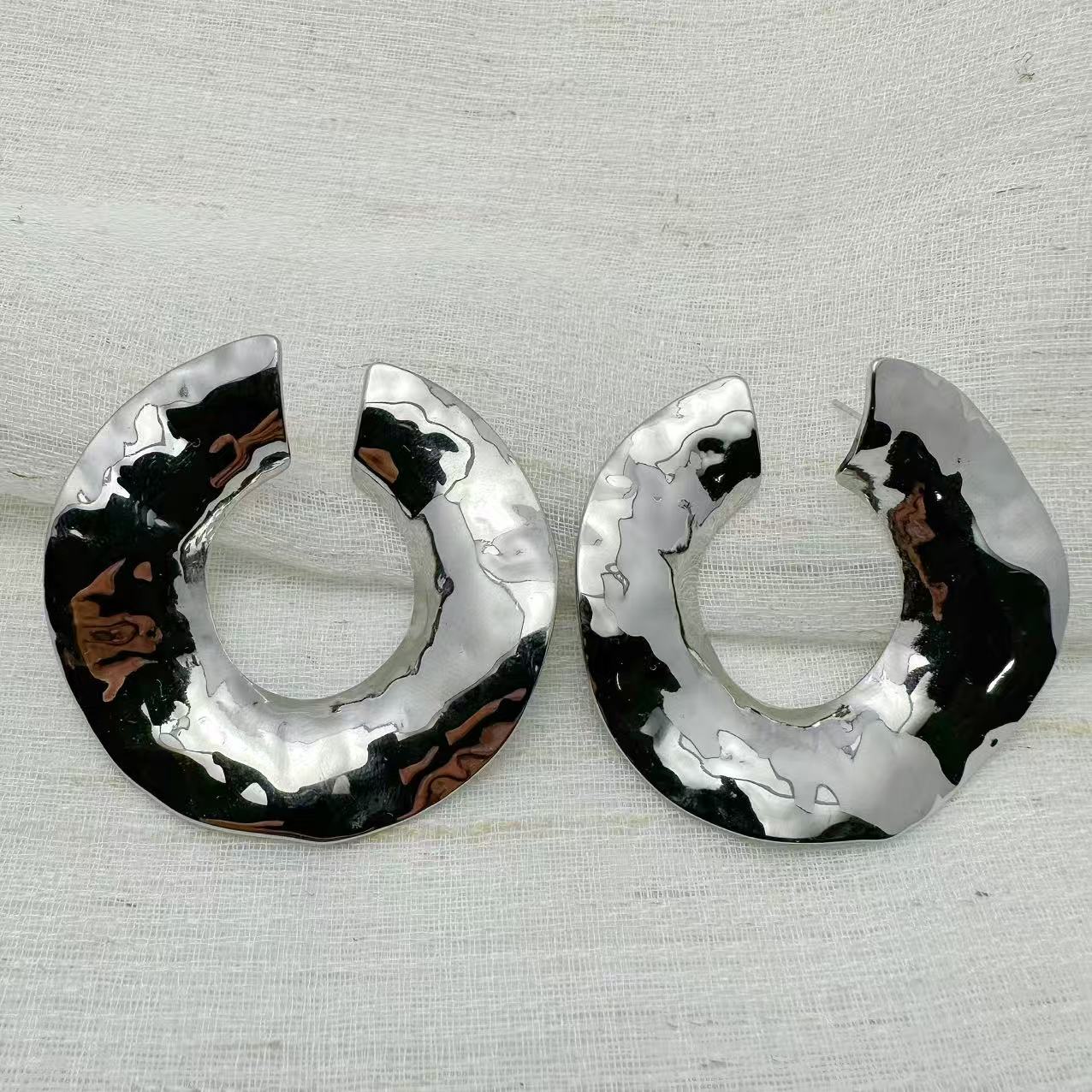 (O150)Orecchini cerchi grandi 3D