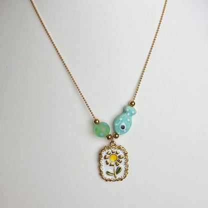 Collana “Pesciolino &amp; Margherita” – Tenerezza Retrò in Stile Fiabesco