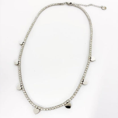 Collana Tennis con Ciondoli Cuore – Eleganza Romantica in Stile Minimal Chic