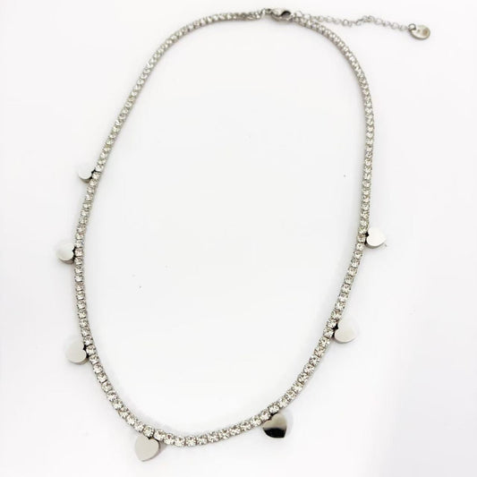 Collana Tennis con Ciondoli Cuore – Eleganza Romantica in Stile Minimal Chic