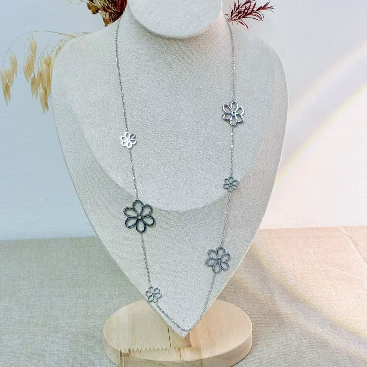 Collana “Fiori di Armonia” – Delicatezza Natural