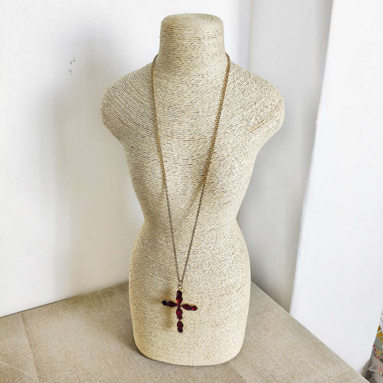 Collana con Croce con Zirconi