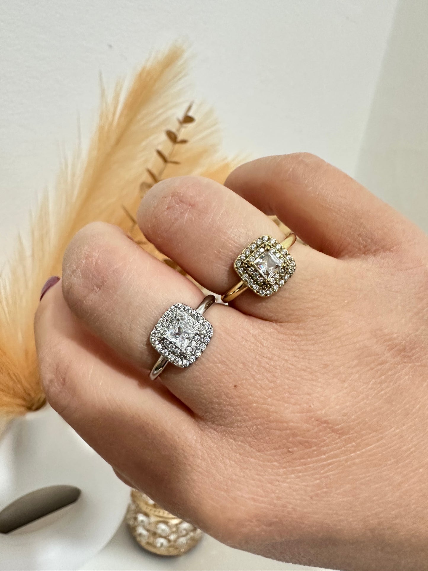 Anello con zirconi luminosi regolabili acciaio inox (A36)