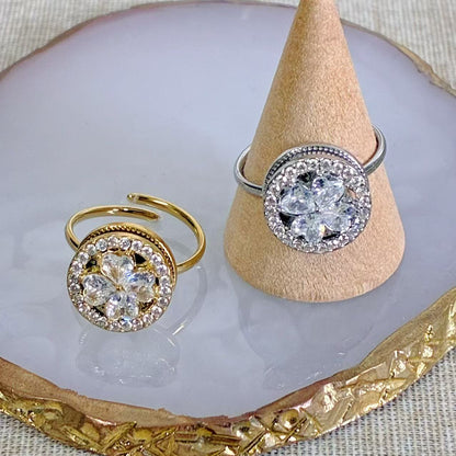 Anello “Fiore Incantato” – Luminosità e Armonia Perfetta