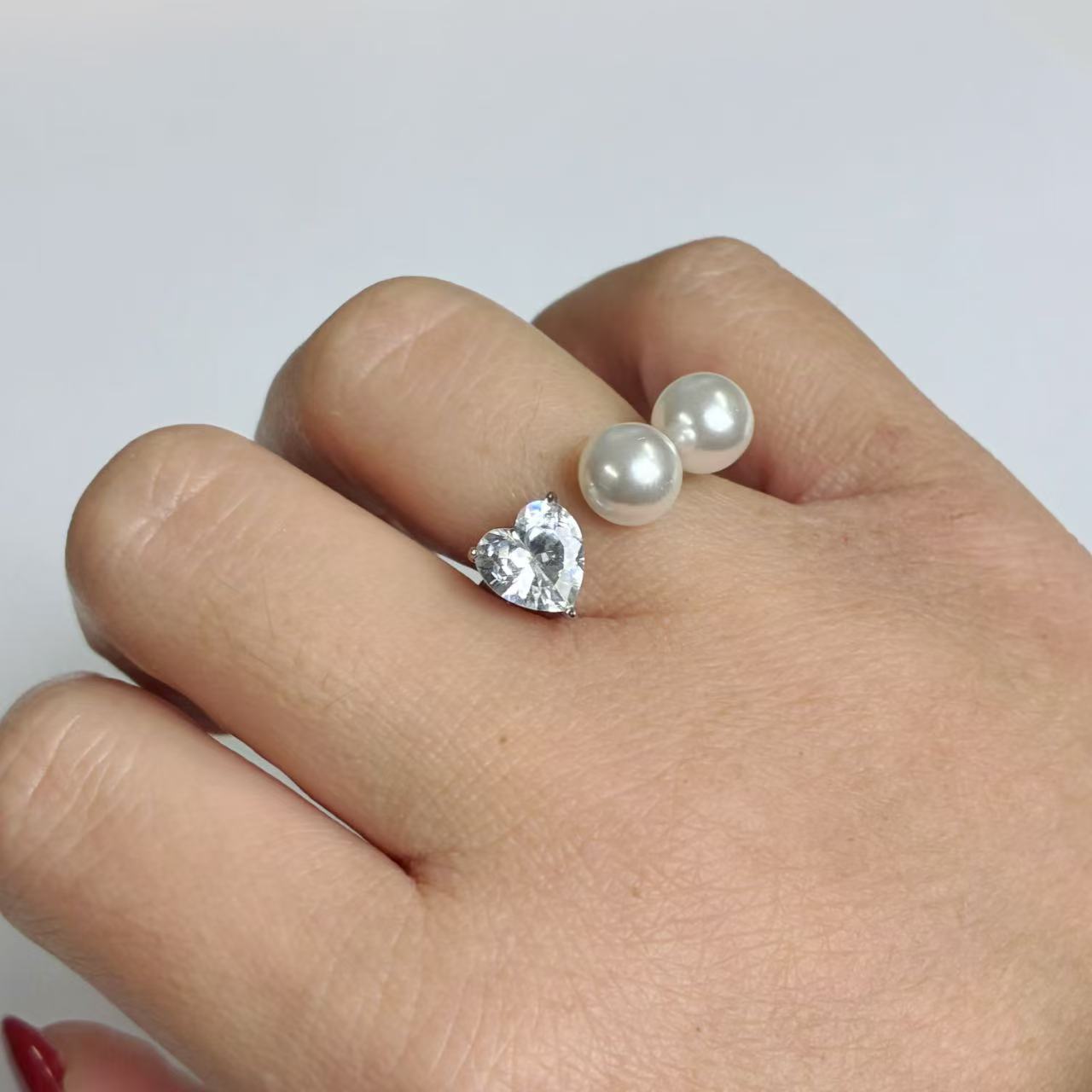 Anello Cuore con Doppia Perla – Acciaio Inossidabile