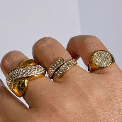 Anello “Linea” – Eleganza che si intreccia