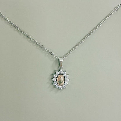 Collana “Regina di Luce”