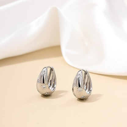 Orecchini “Gocce Stellate” – Eleganza Dorata dal Bagliore Celestiale