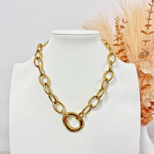 Collana “Anello Dorato” – Catena Scultorea dal Carattere Deciso