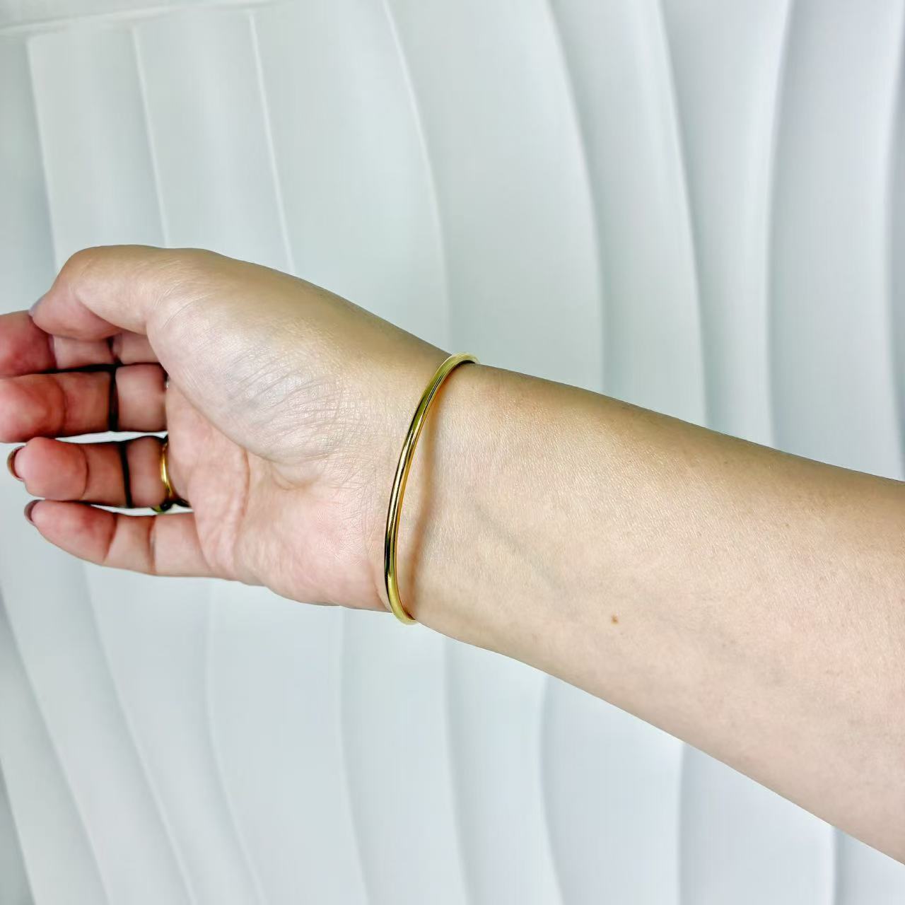 (B154)Bracciale semirigido donna in acciaio inox