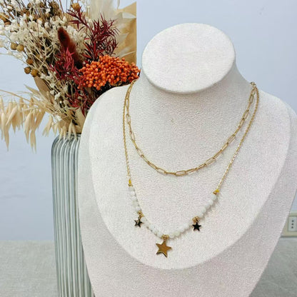 Collana “Stella Bianca” – Perle Sintetiche e Acciaio Dorato con Charm Stelle