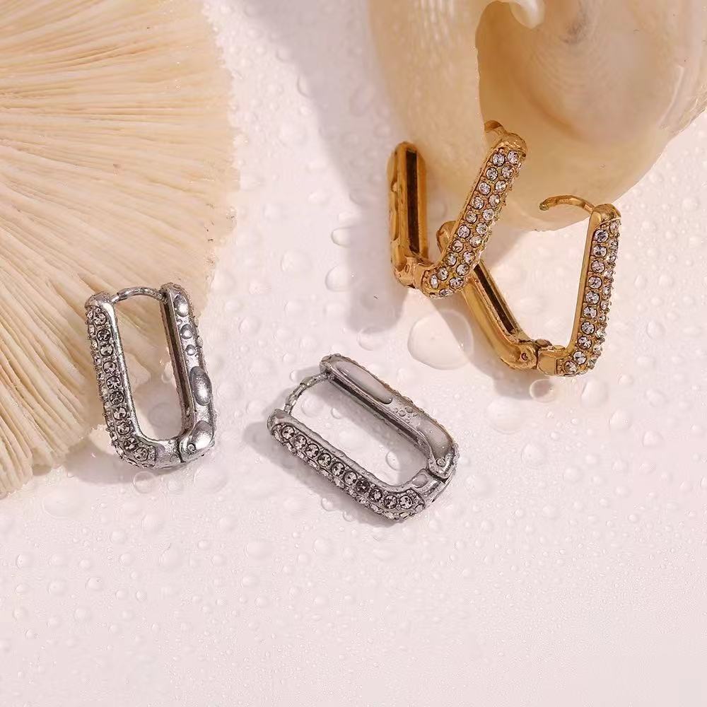 Orecchini rettangolari con zirconi