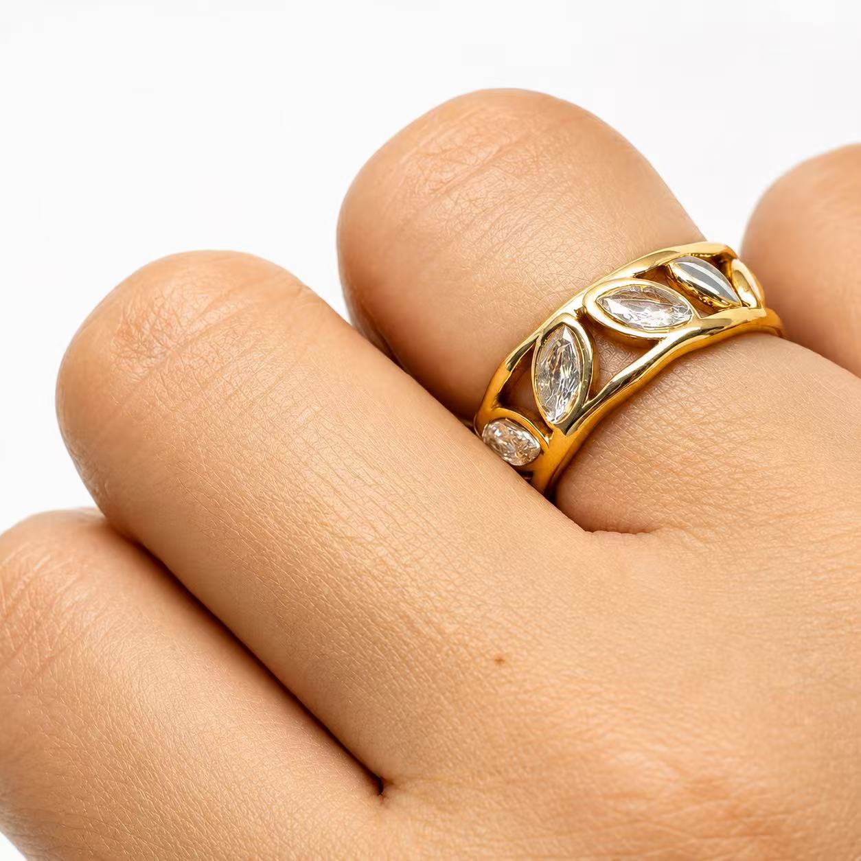 Anello “Fronda” | in acciaio inox