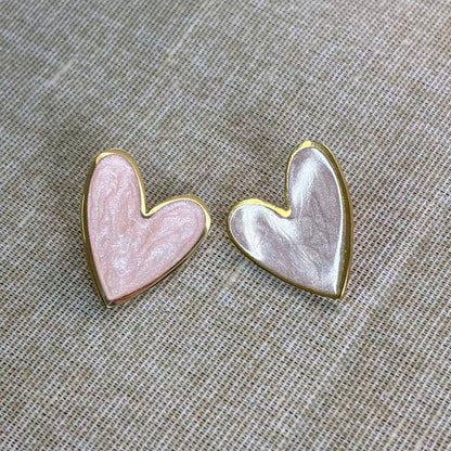 Orecchini “Cuori Irregolari” – Delicatezza con un Tocco Artistico