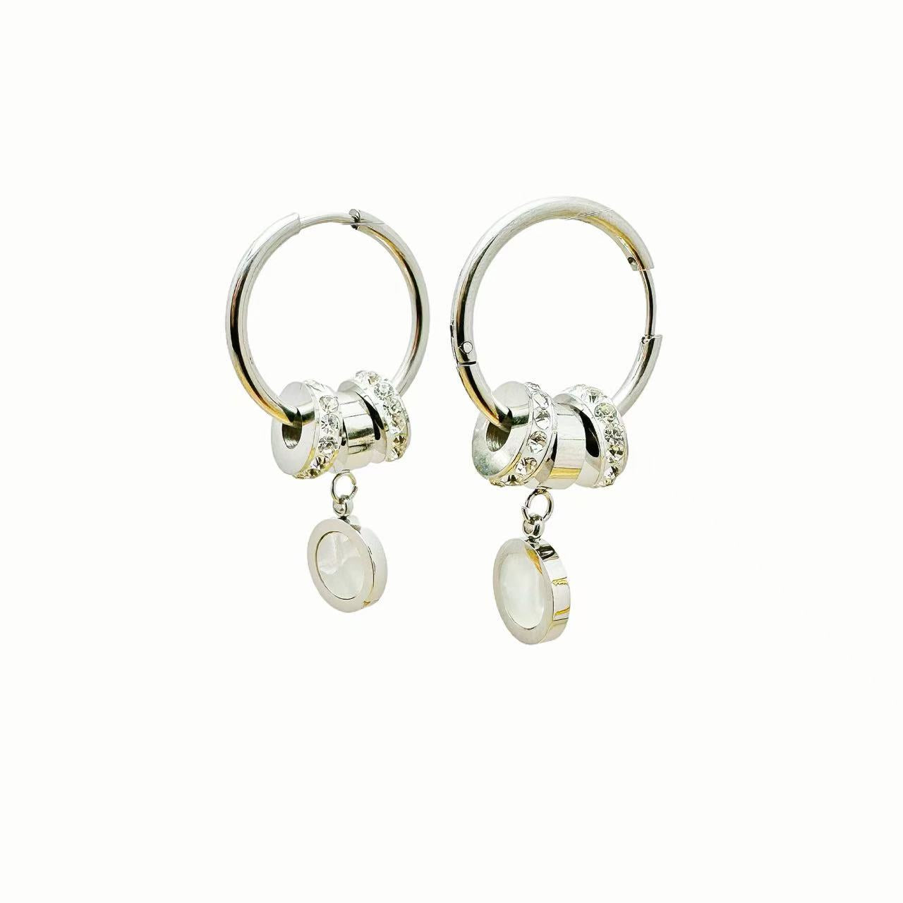 (O161)Orecchini cerchietti con ciondolo