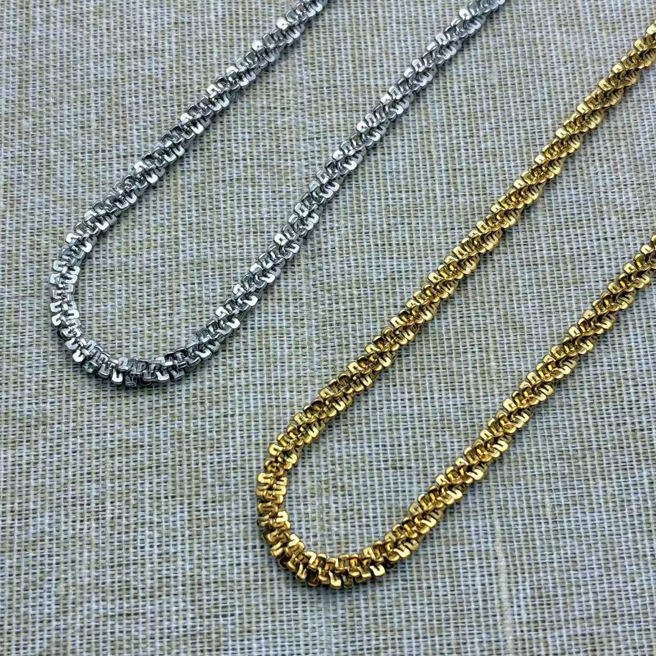 (C344)Collana essenziale