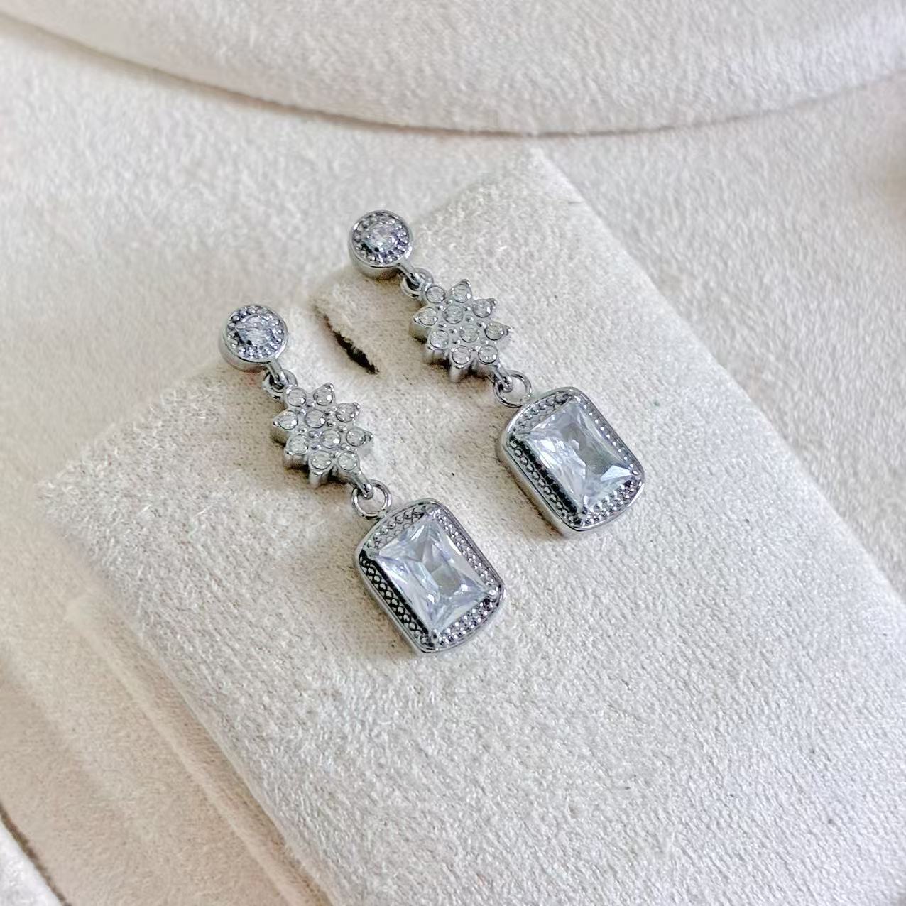 Orecchini Crystal Bloom