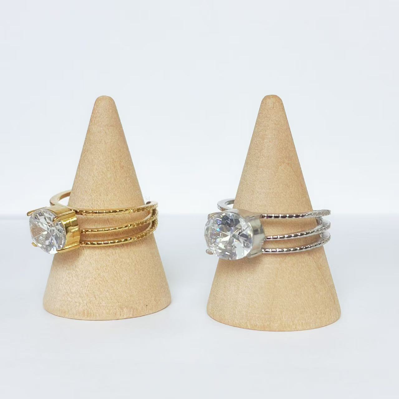 Anello “Splendore Sovrapposto” – Eleganza Luminosissima in Stile Stackable