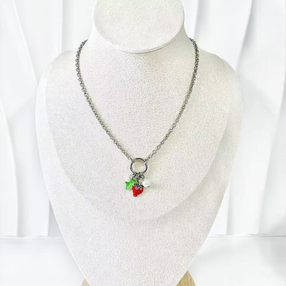 (C265)Collana con fragola in acciaio inox