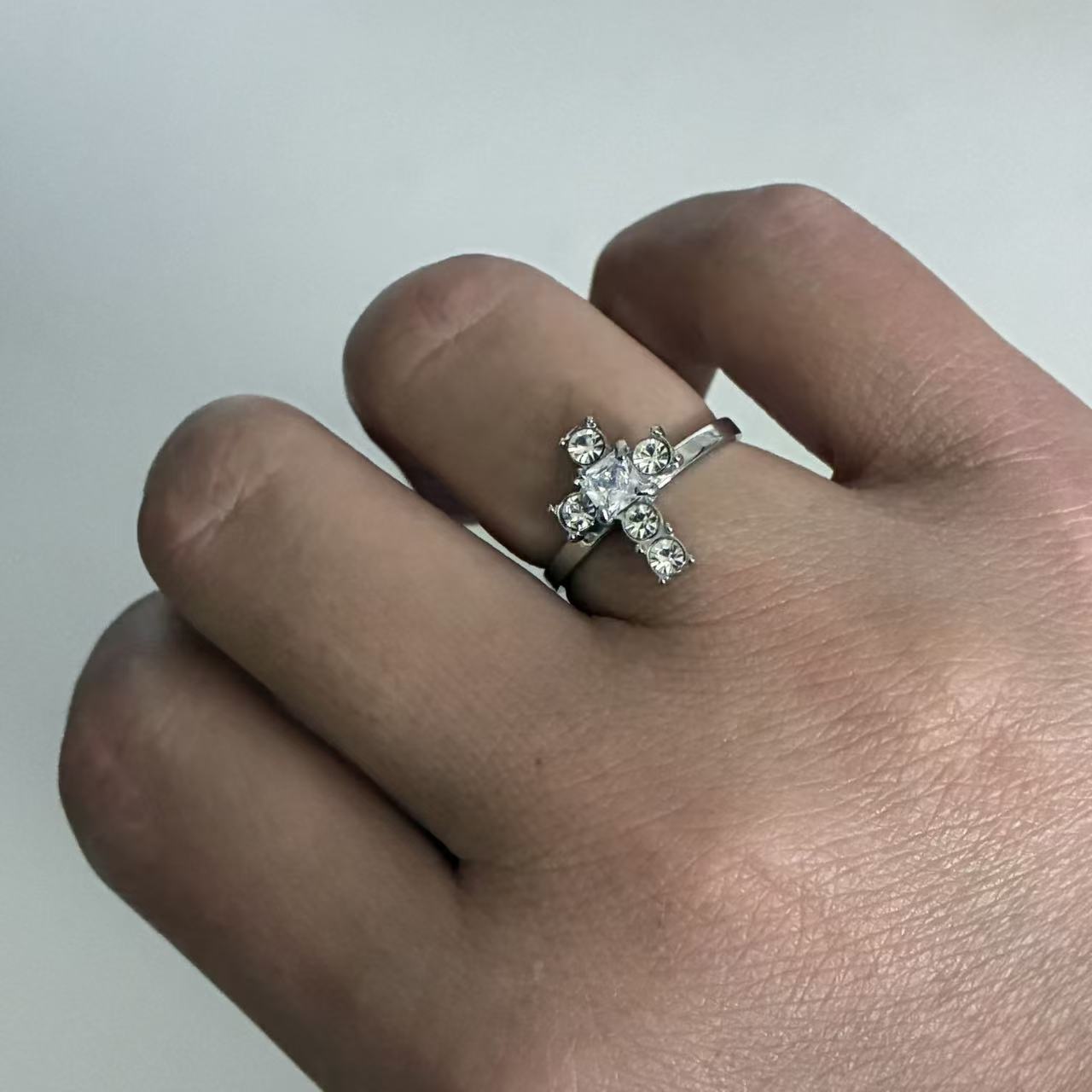 Anello “Croce di Luce”