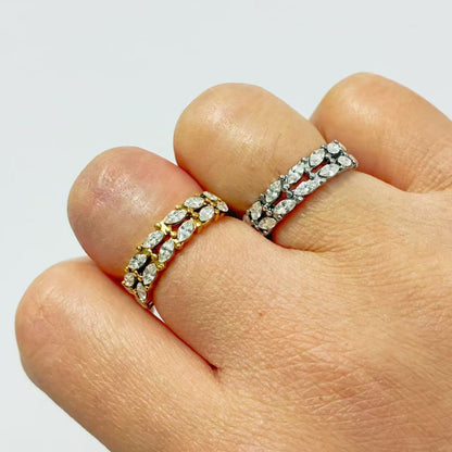 Anello Fascia Petali – Brillantezza Intrecciata