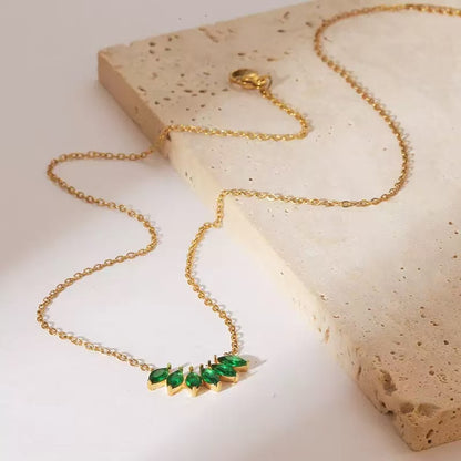 Collana con Gemme Multicolori – Eleganza Brillante e Moderna