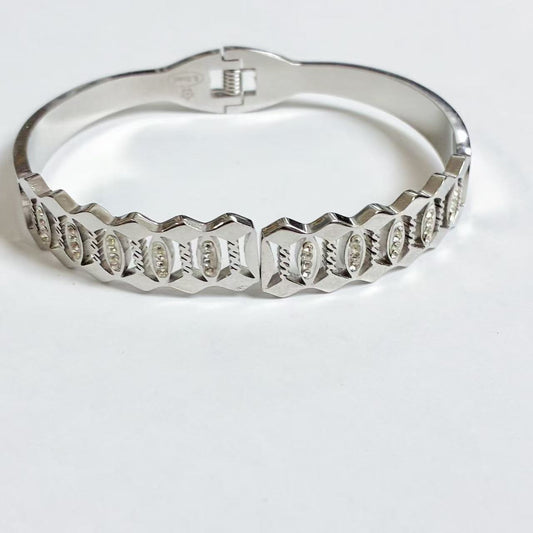 Bracciale Rigido “Reflex Silver” – Eleganza Decisa