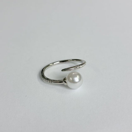 Anello Aperto con Perla e Cuore – Eleganza Moderna in Acciaio Inossidabile