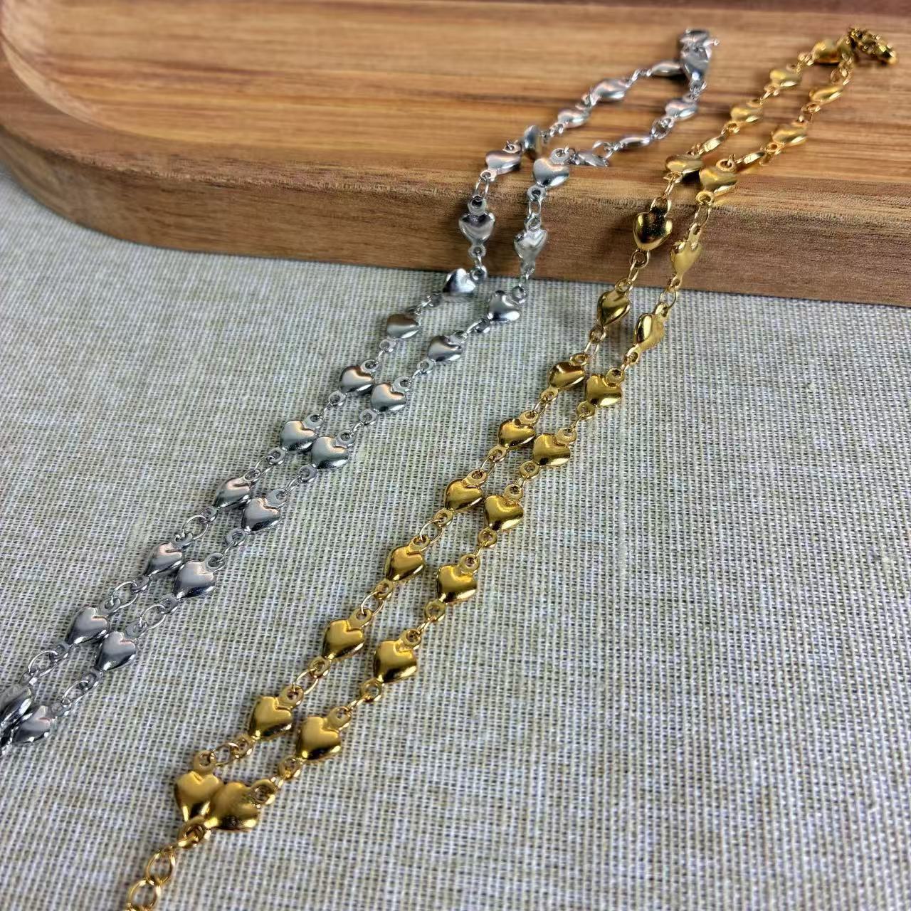 Bracciale “Cuoricini” – Piccoli battiti di luce