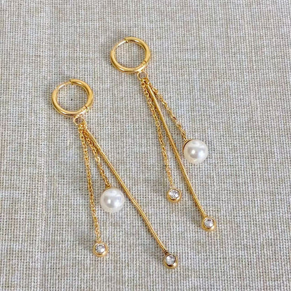 Orecchini “Caduta di Perle”