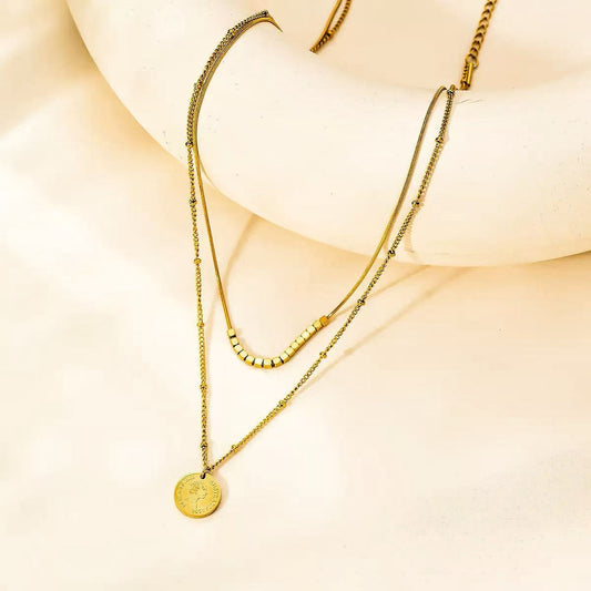 Collana a Due Fili con Dettagli Geometrici – Eleganza Minimal Chic