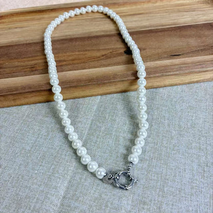 Collana “Perla Moderna”