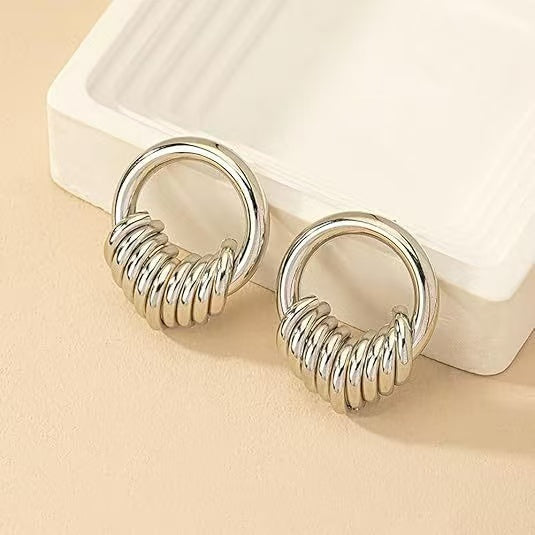 Orecchini a Cerchio con Anelli Sovrapposti
