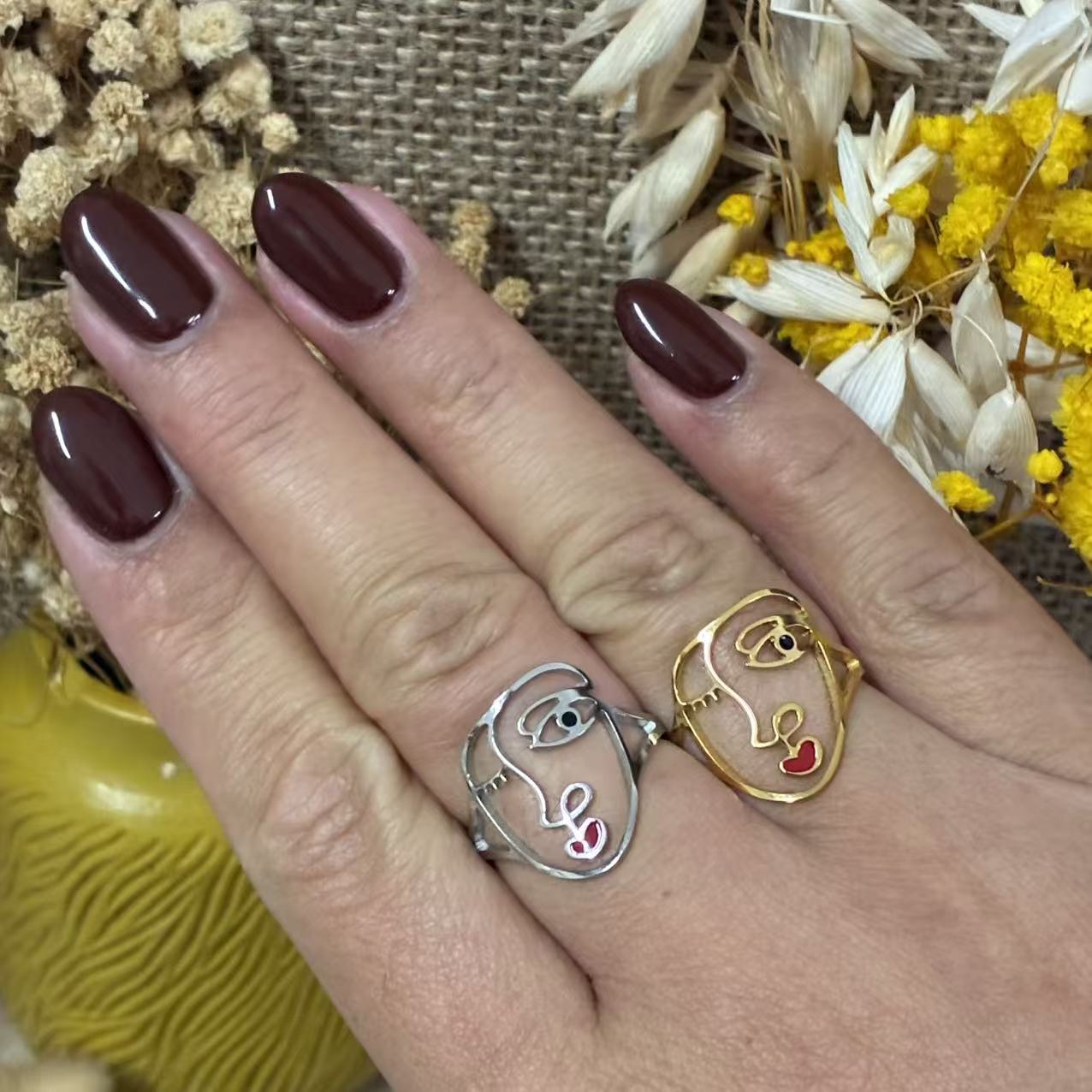 Anello Volto Astratto