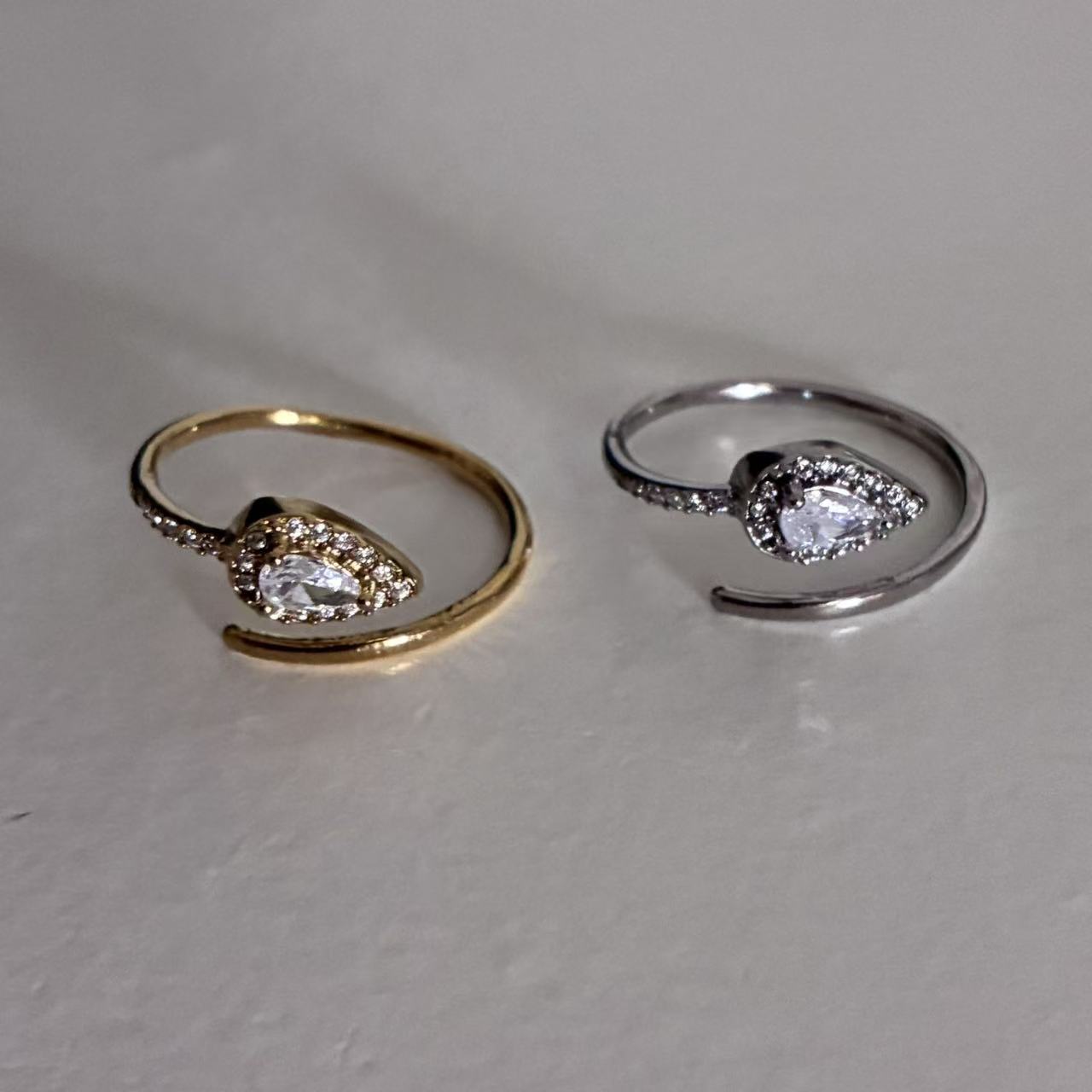 Anello “Goccia di Luce”