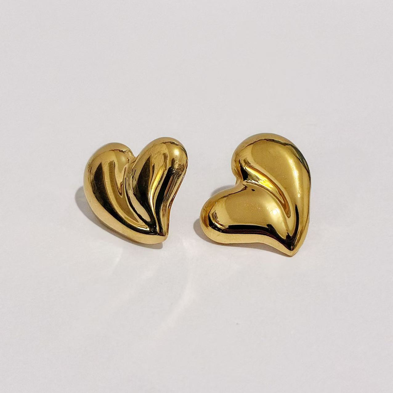 Orecchini “Cuore Scultoreo”