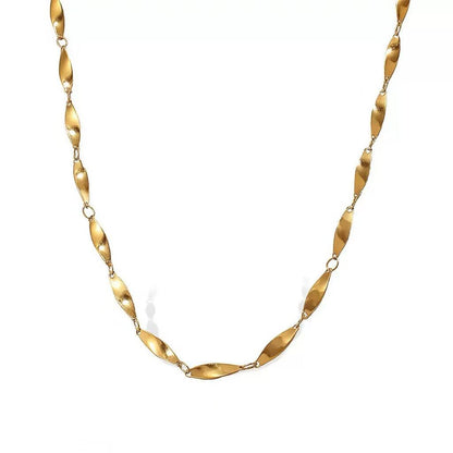 Collana a Maglie Ondulate Dorate — Eleganza Minimal & Movimento Fluido
