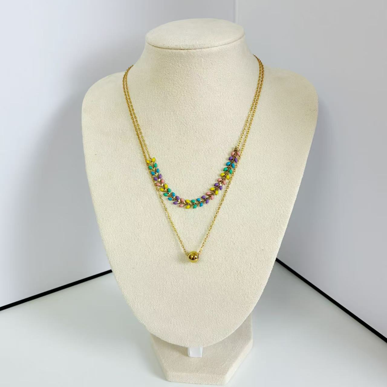 (C366)Collana a doppio strato con perline colorate
