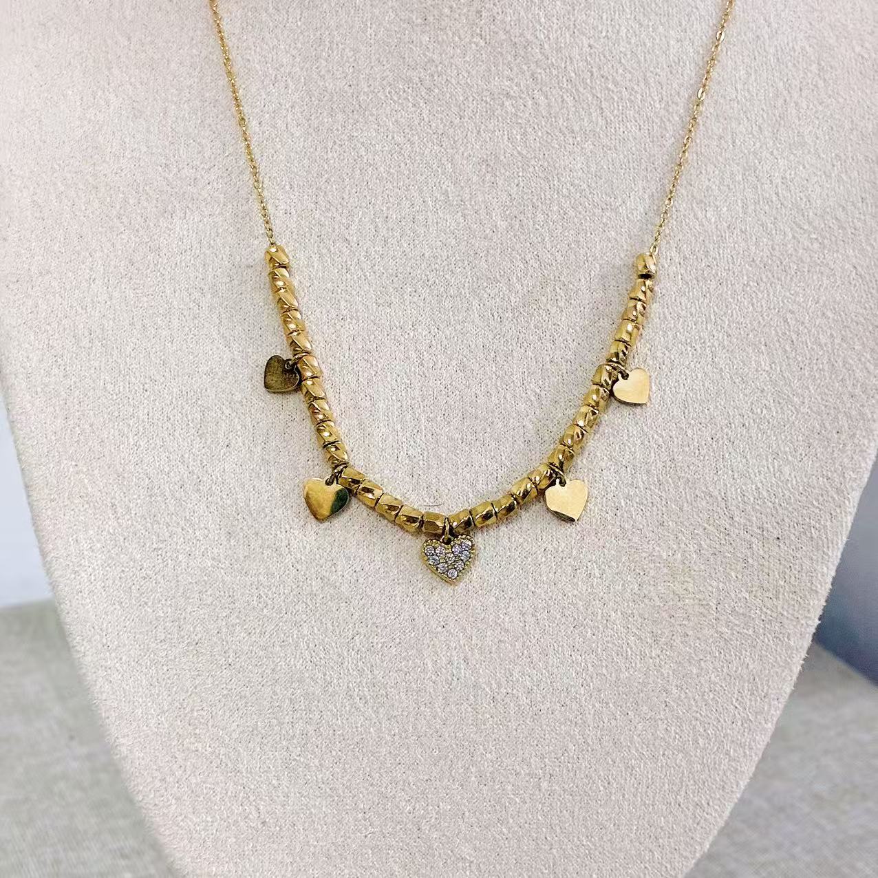 Collana “Cuori Incantati”