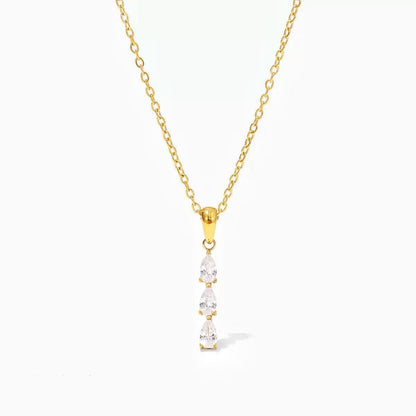 Collana con Ciondolo a Tre Cristalli a Goccia